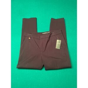 NWT Lauren by Ralph Lauren Navy dress Pants size 8.  Stylish pleat in the front